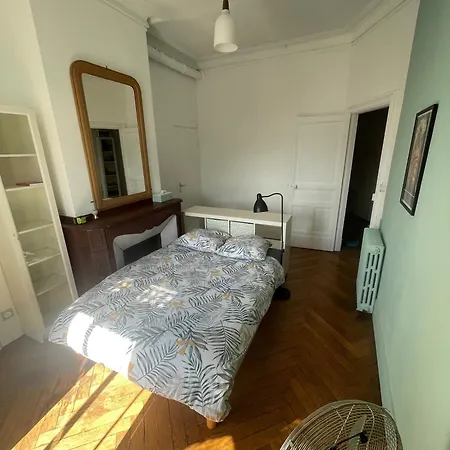 Séjour chez l'habitant Comtesse - Climatisee - Proximite Metro *
